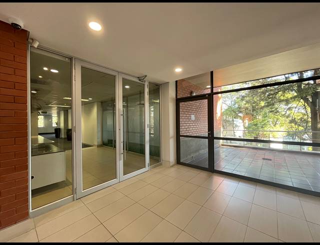 332M² OFFICE TO LET IN SANDTON CENTRAL